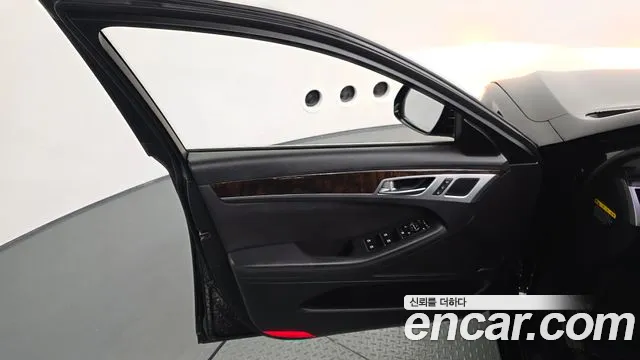 Hyundai Genesis — фото 24