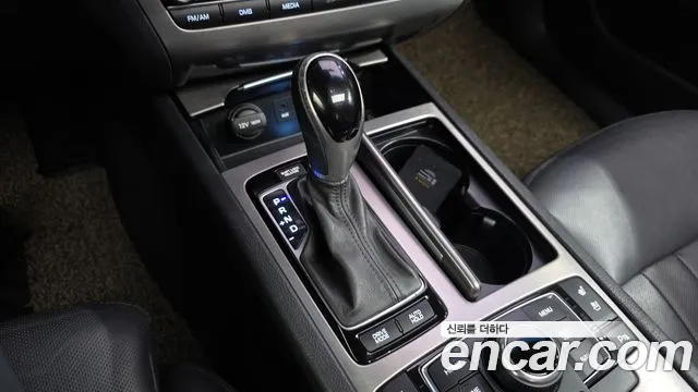 Hyundai Genesis — фото 8