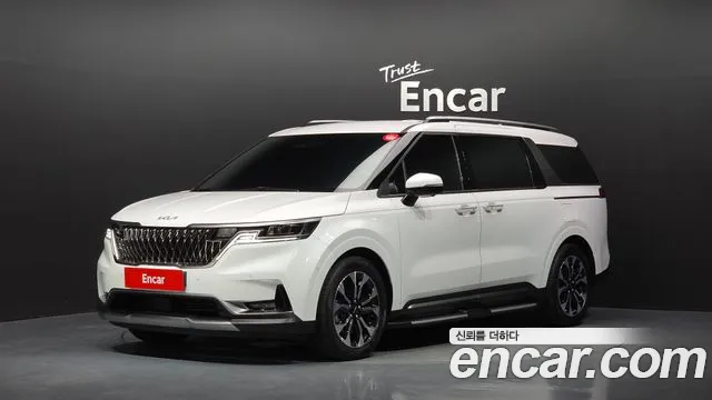 Kia Carnival — фото 1