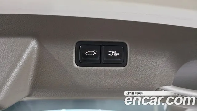 Kia Carnival — фото 16