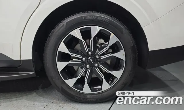 Kia Carnival — фото 21