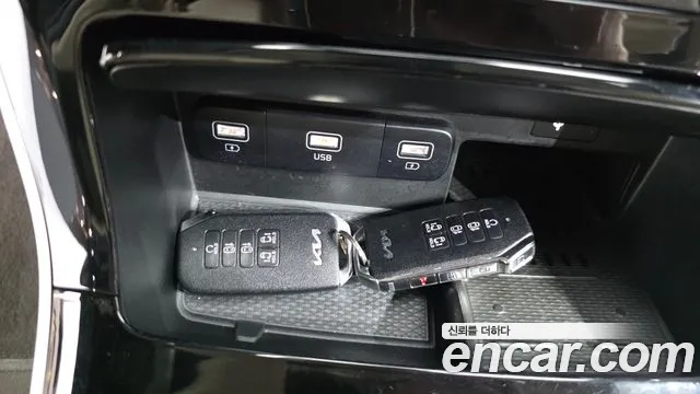 Kia Carnival — фото 13
