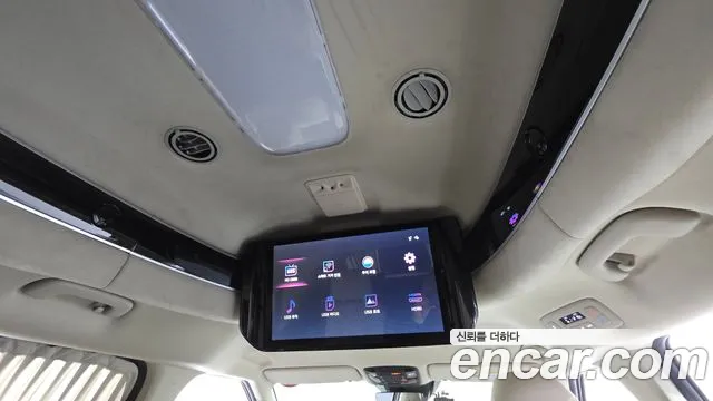 Kia Carnival — фото 18