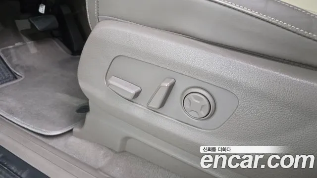 Kia Carnival — фото 31