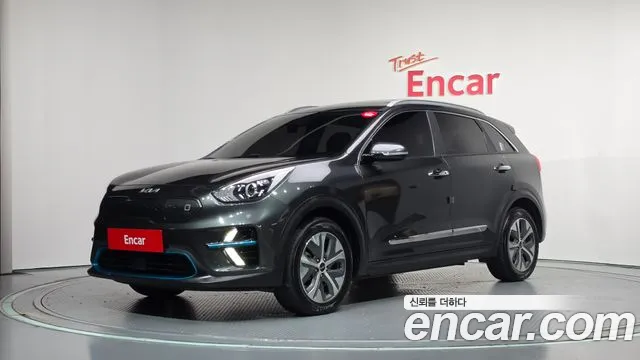 Kia Niro — фото 1