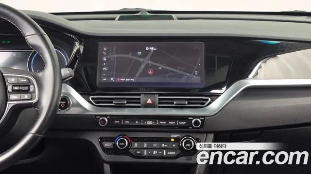 Kia Niro — фото 14