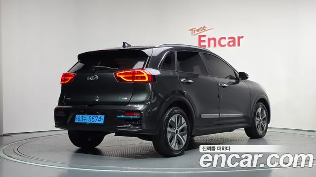 Kia Niro — фото 2