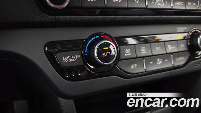 Kia Niro — фото 27