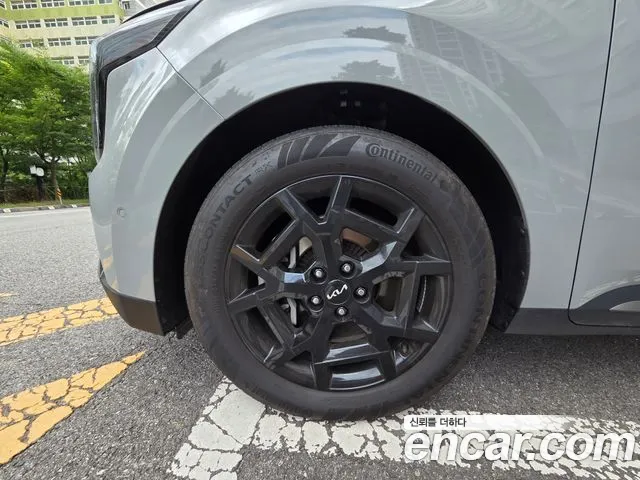 Kia Carnival — фото 16