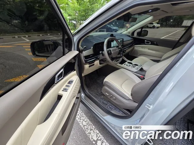 Kia Carnival — фото 10