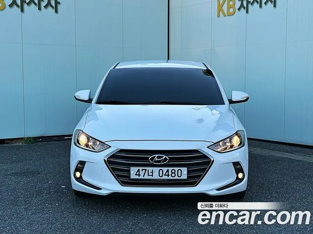 Hyundai Avante — фото 3