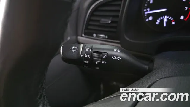 Hyundai Avante — фото 16