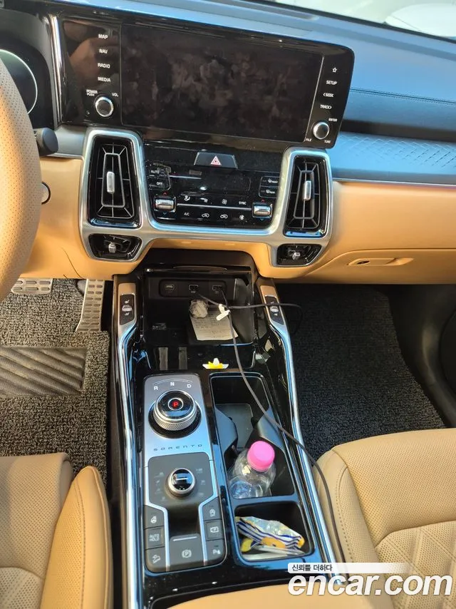 Kia Sorento — фото 12