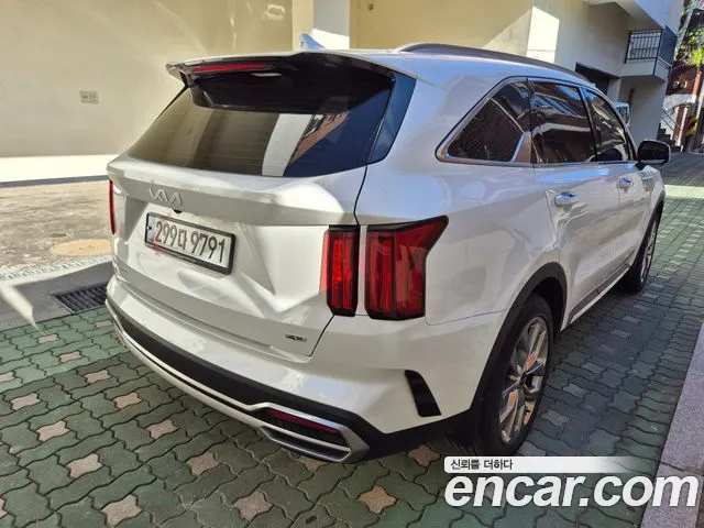 Kia Sorento — фото 5