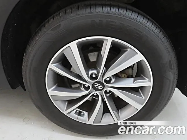 Hyundai Santa Fe — фото 16