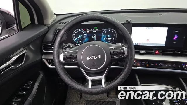 Kia Sportage — фото 12
