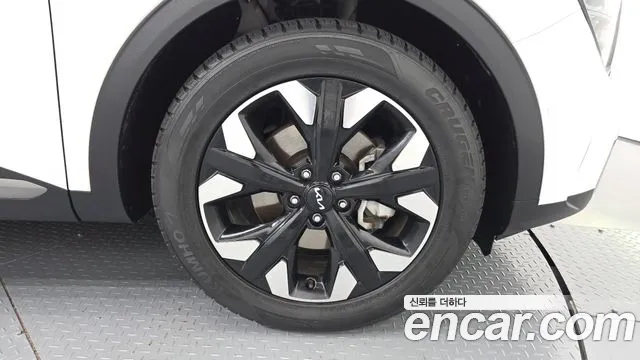 Kia Sportage — фото 21