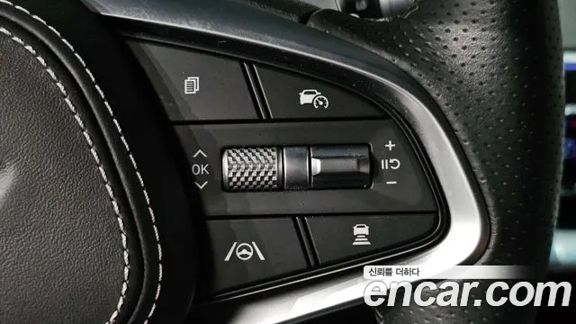 Genesis GV70 — фото 16