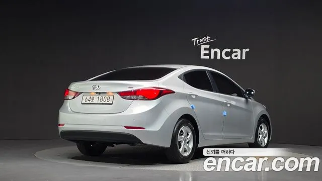 Hyundai Avante — фото 2