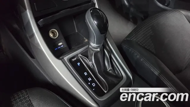 Hyundai Avante — фото 9