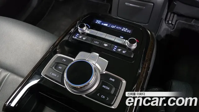 Genesis G90 — фото 17