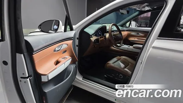 Genesis GV70 — фото 10