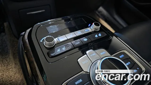 Genesis G90 — фото 17