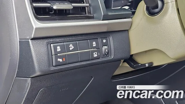 KG_Mobility_Ssangyong Rexton — фото 16