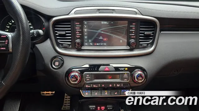 Kia Sorento — фото 14