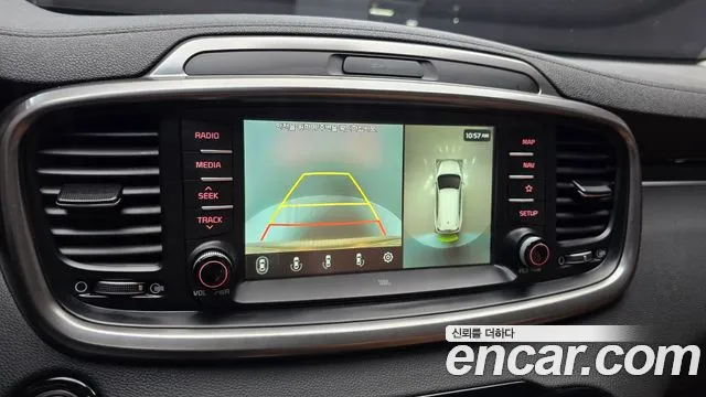 Kia Sorento — фото 15