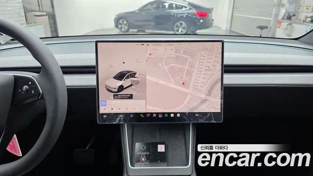 Tesla Model Y — фото 12