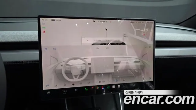 Tesla Model Y — фото 17