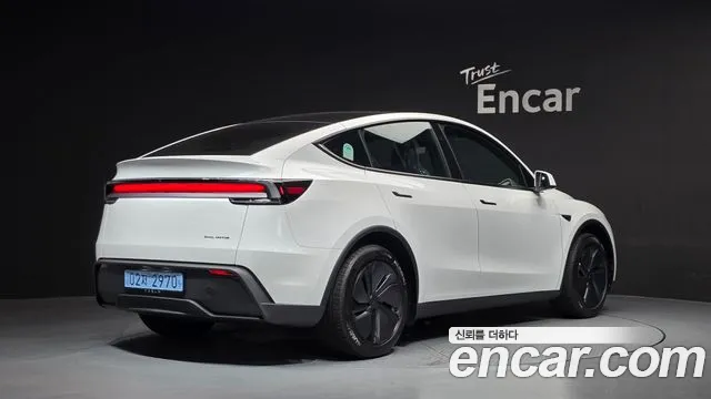Tesla Model Y — фото 2