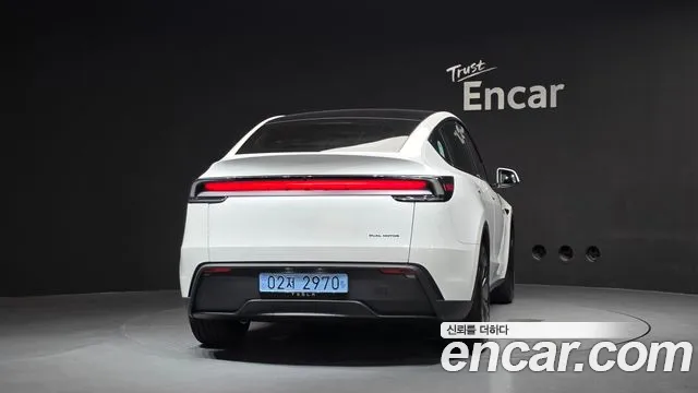 Tesla Model Y — фото 4
