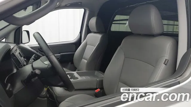 Hyundai Starex — фото 11