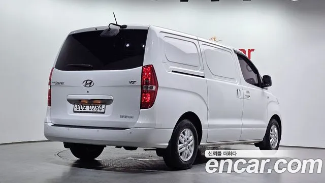 Hyundai Starex — фото 2