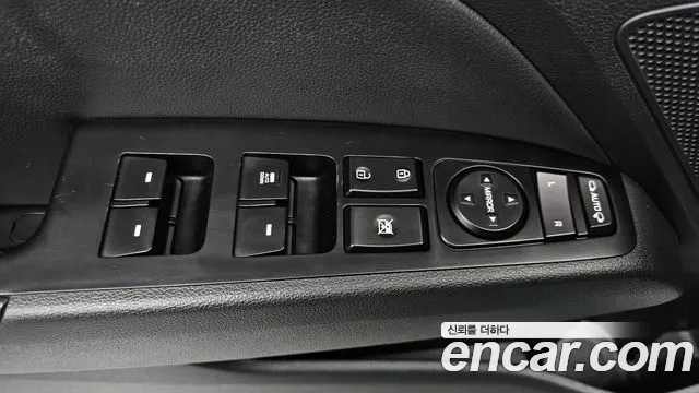 Hyundai Avante — фото 14