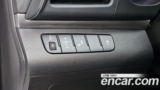 Hyundai Avante — фото 15