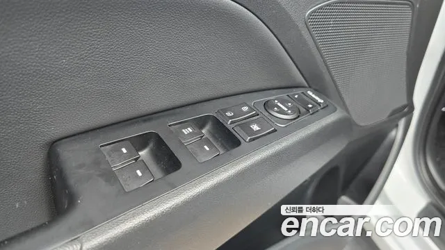 Hyundai Avante — фото 27