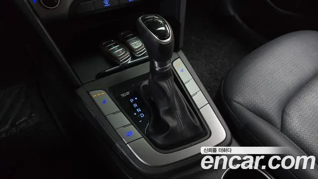 Hyundai Avante — фото 9