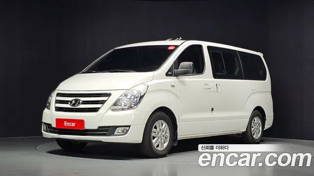 Hyundai Starex — фото 1