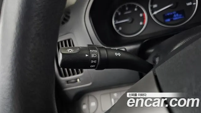 Hyundai Starex — фото 19