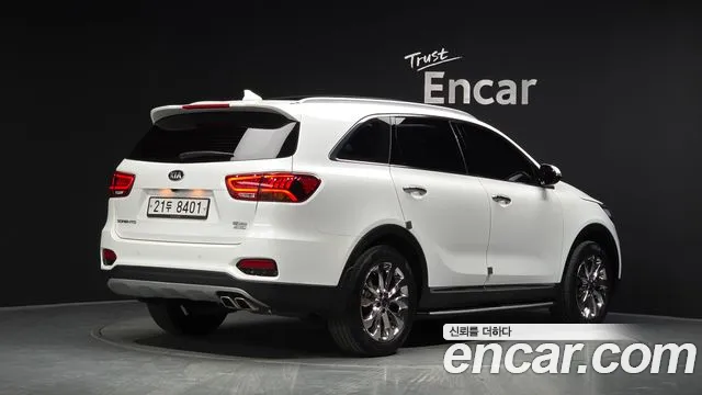 Kia Sorento — фото 2