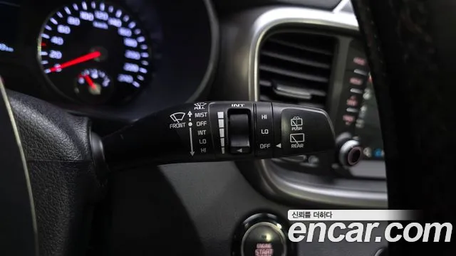 Kia Sorento — фото 35