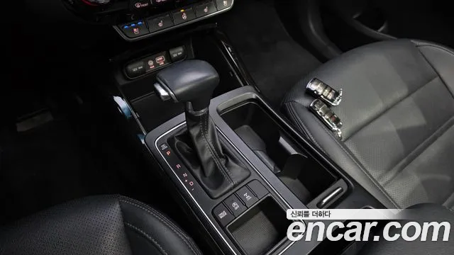 Kia Sorento — фото 9