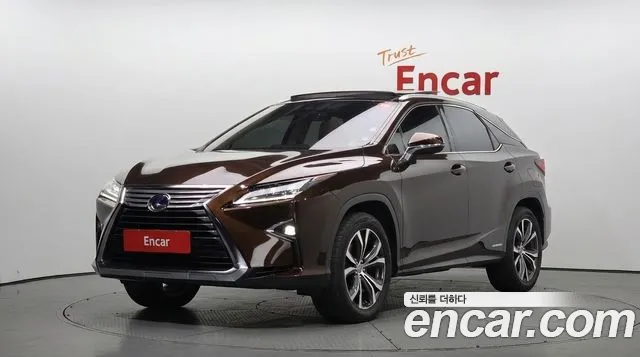 Lexus RX — фото 1