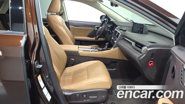Lexus RX — фото 11