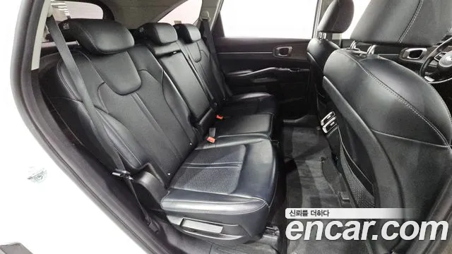 Kia Sorento — фото 12