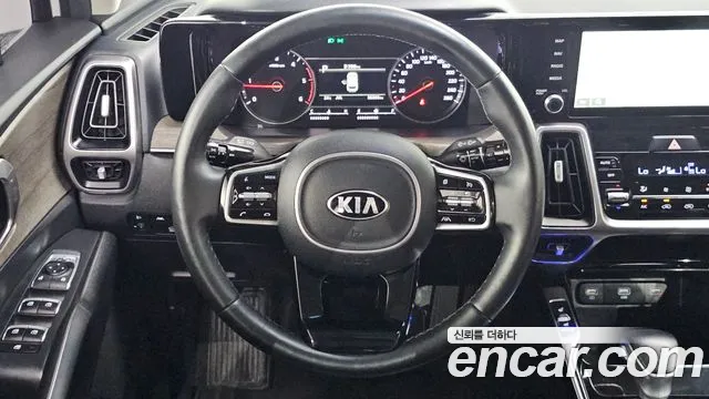 Kia Sorento — фото 13