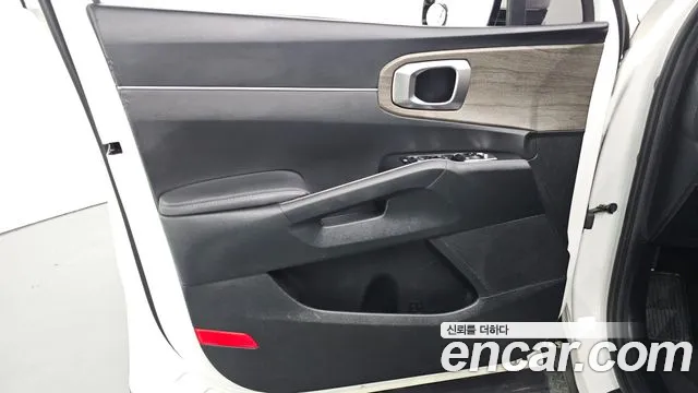 Kia Sorento — фото 24